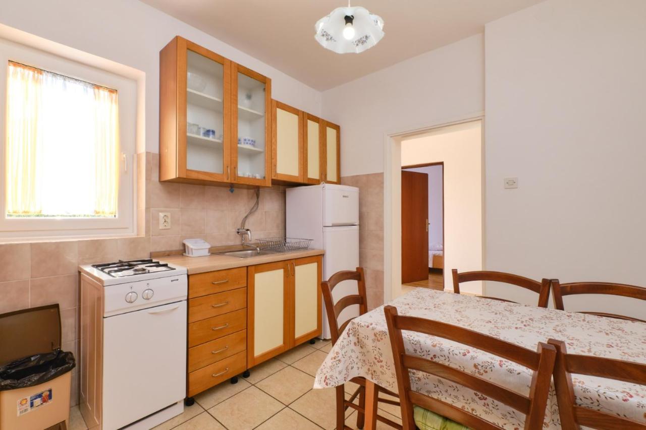 Apartments Blanka Nerezine Eksteriør billede