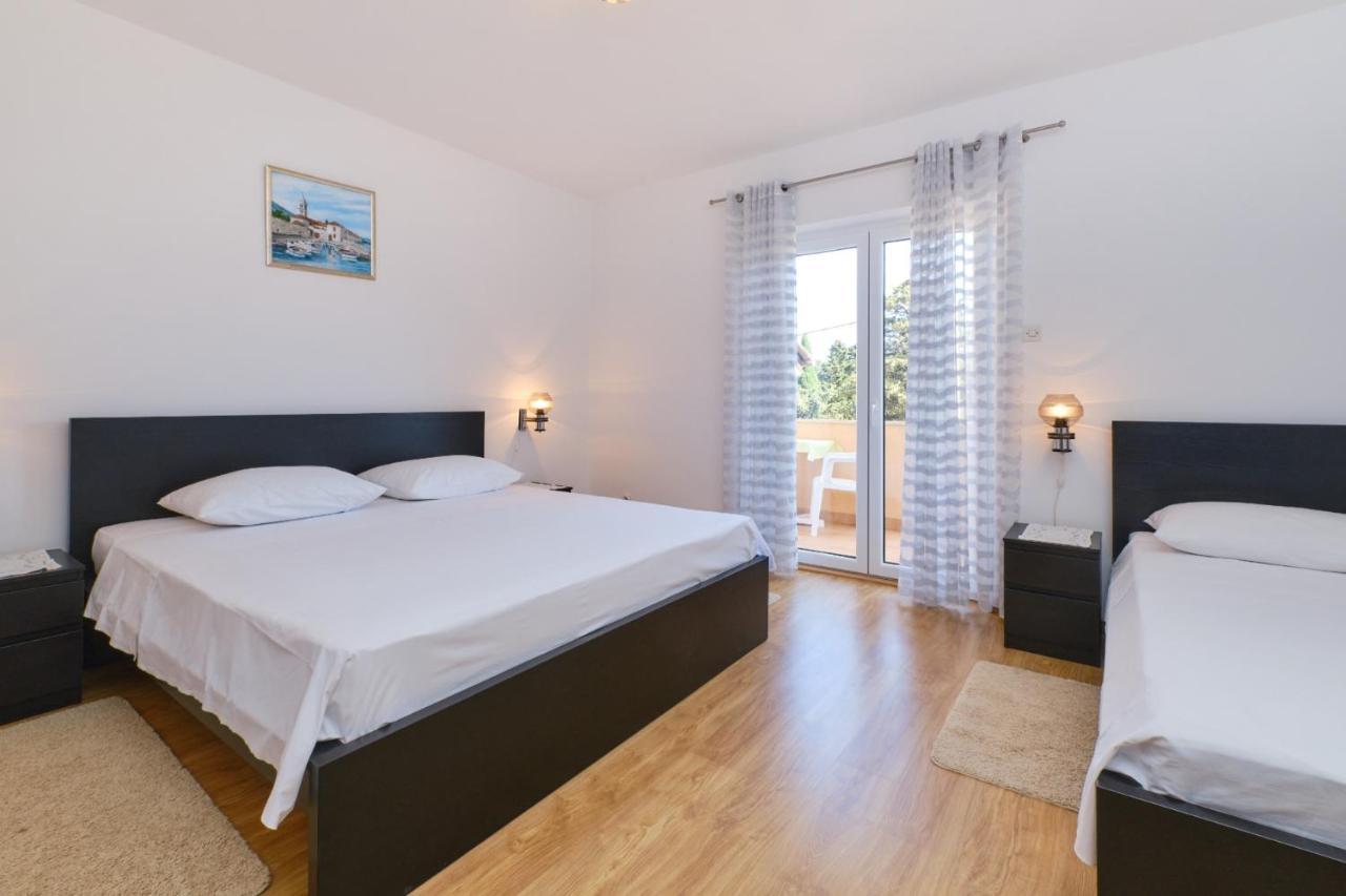 Apartments Blanka Nerezine Eksteriør billede